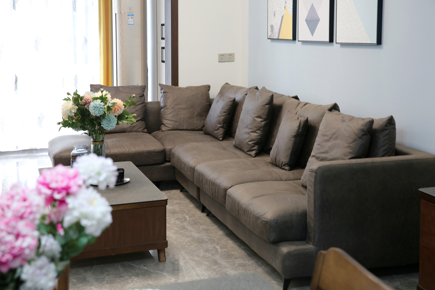 家博大家裝教你裝修小白，鋪地板最需要避開(kāi)什么坑？